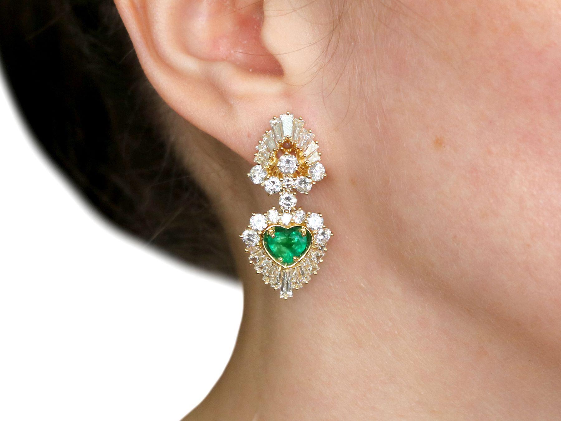 Vintage 2.48 Carat Emerald and 7.05 Carat Diamond Yellow Gold Earrings 3