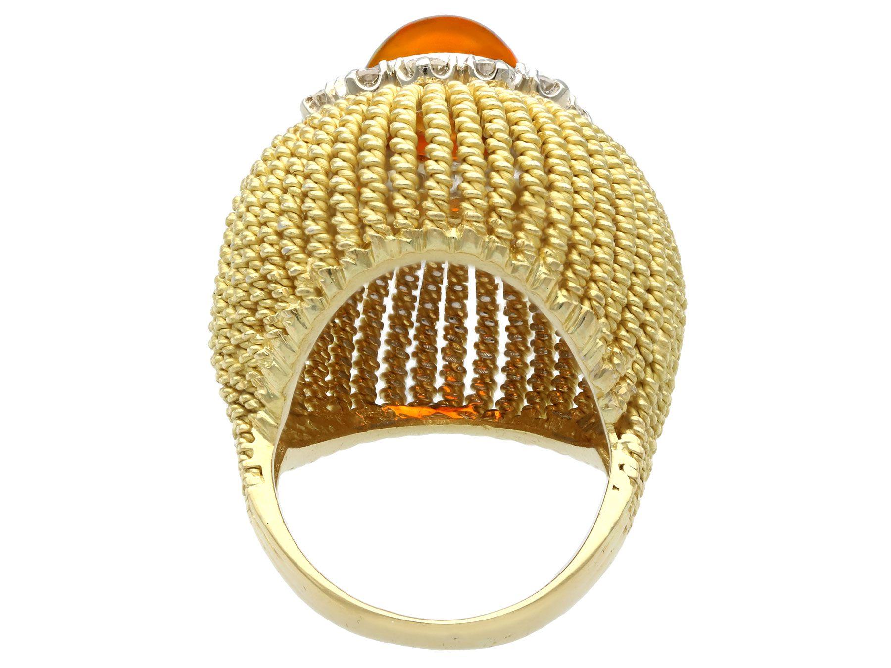 Bague cocktail vintage en or jaune avec grenat hessonite de 2,48 carats et diamants de 1,02 carat Unisexe en vente