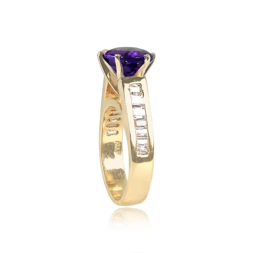 Art Deco Vintage 2.48ct Round Cut Amethyst Cocktail Ring, 14k Yellow Gold For Sale