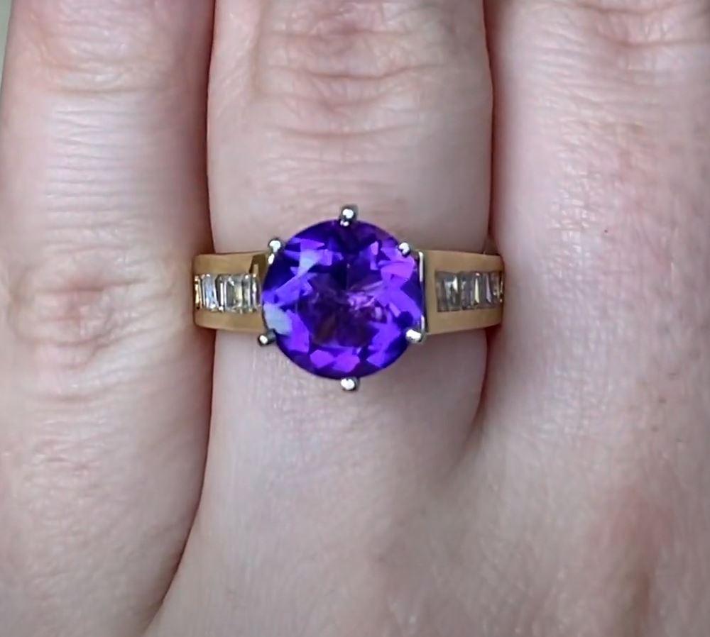 Women's Vintage 2.48ct Round Cut Amethyst Cocktail Ring, 14k Yellow Gold For Sale