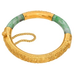 Brazalete abisagrado vintage de jade tallado en oro amarillo de 24k