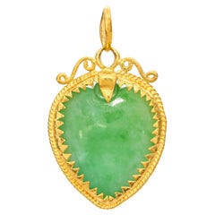Vintage 24k Yellow Gold Green Jade Heart Pendant