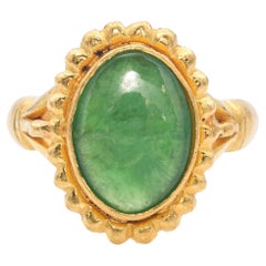 Vintage 24k Yellow Gold Green Jade RingVintage 24k Yellow Gold Green Jade Ring
