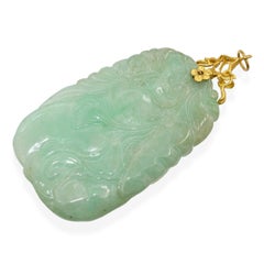 Vintage 24k Yellow Gold Hand Carved Jade Pendant