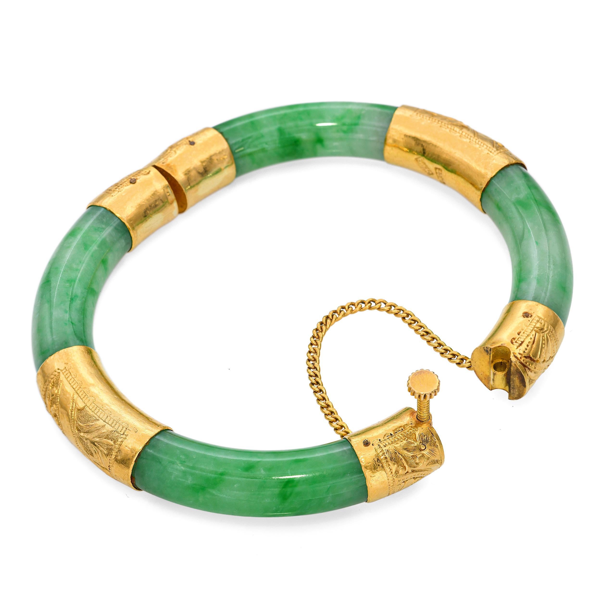 Pulsera brazalete vintage de oro amarillo de 24k con bisagra de jade en venta 1