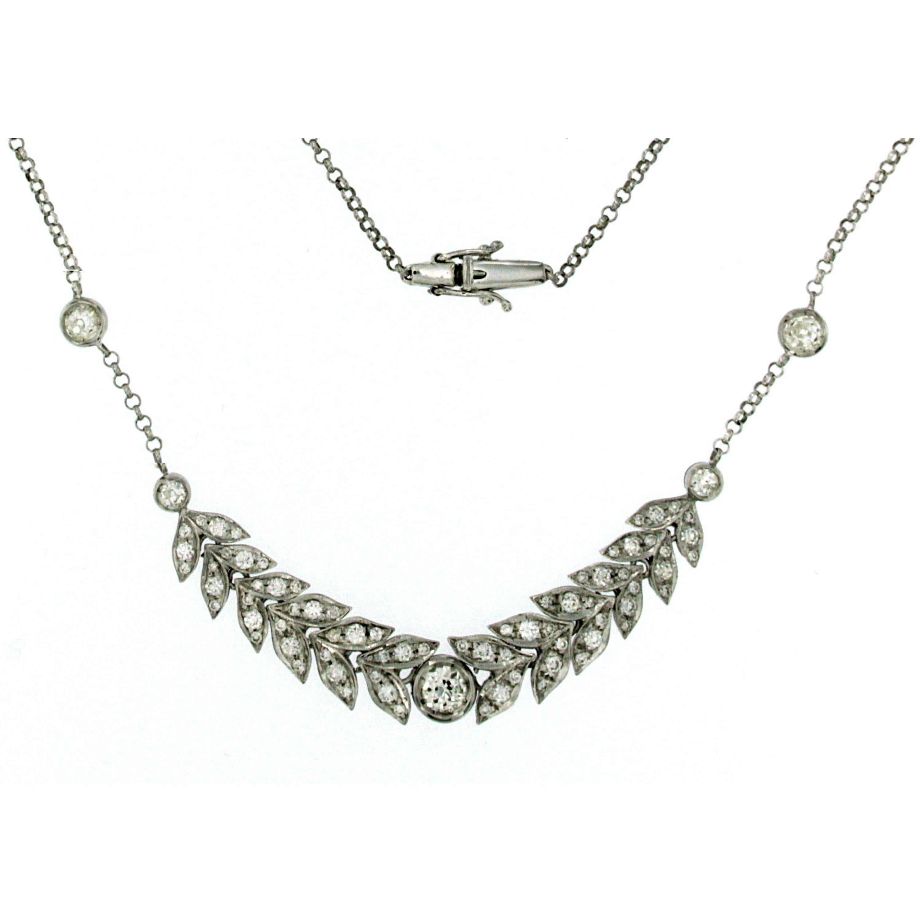 An exquisite Necklace set with 2,50 carat of Old Mine cut Diamonds, graded G/I color Vs Clarity.
This precious hand crafted piece is made of 18k white gold, origin 1980s Italy

CONDITION: Pre-owned - Excellent
MEASURES: 17,32 in (44 cm)
WEIGHT: