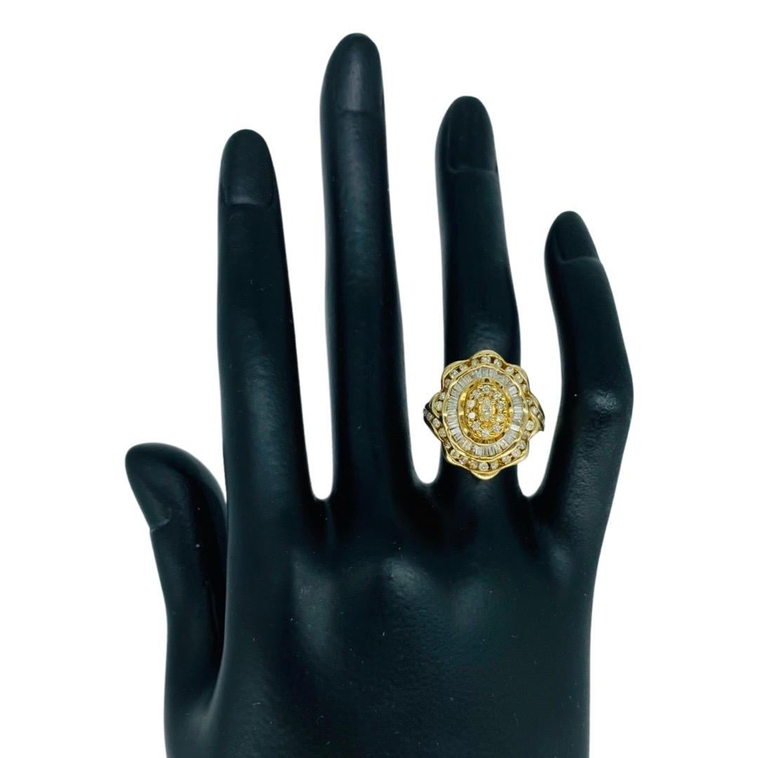 Vintage 2,50 Karat Diamanten Cluster Cocktail-Ring 14k Gold Damen im Angebot