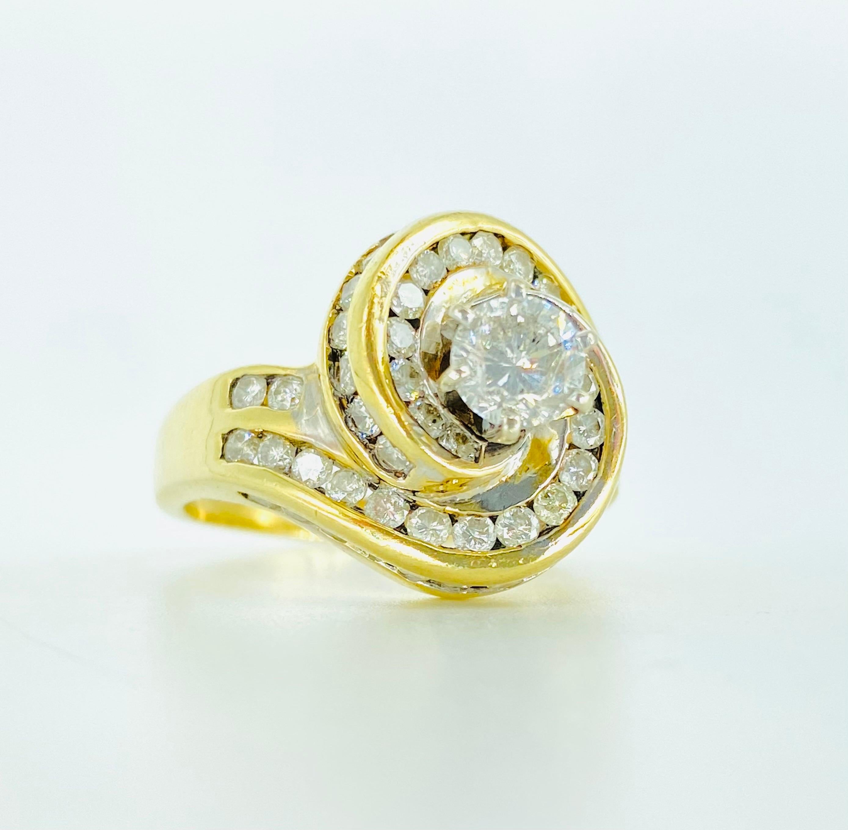 Round Cut Vintage 2.50 Carat Diamonds Engagement Ring 14k Gold For Sale