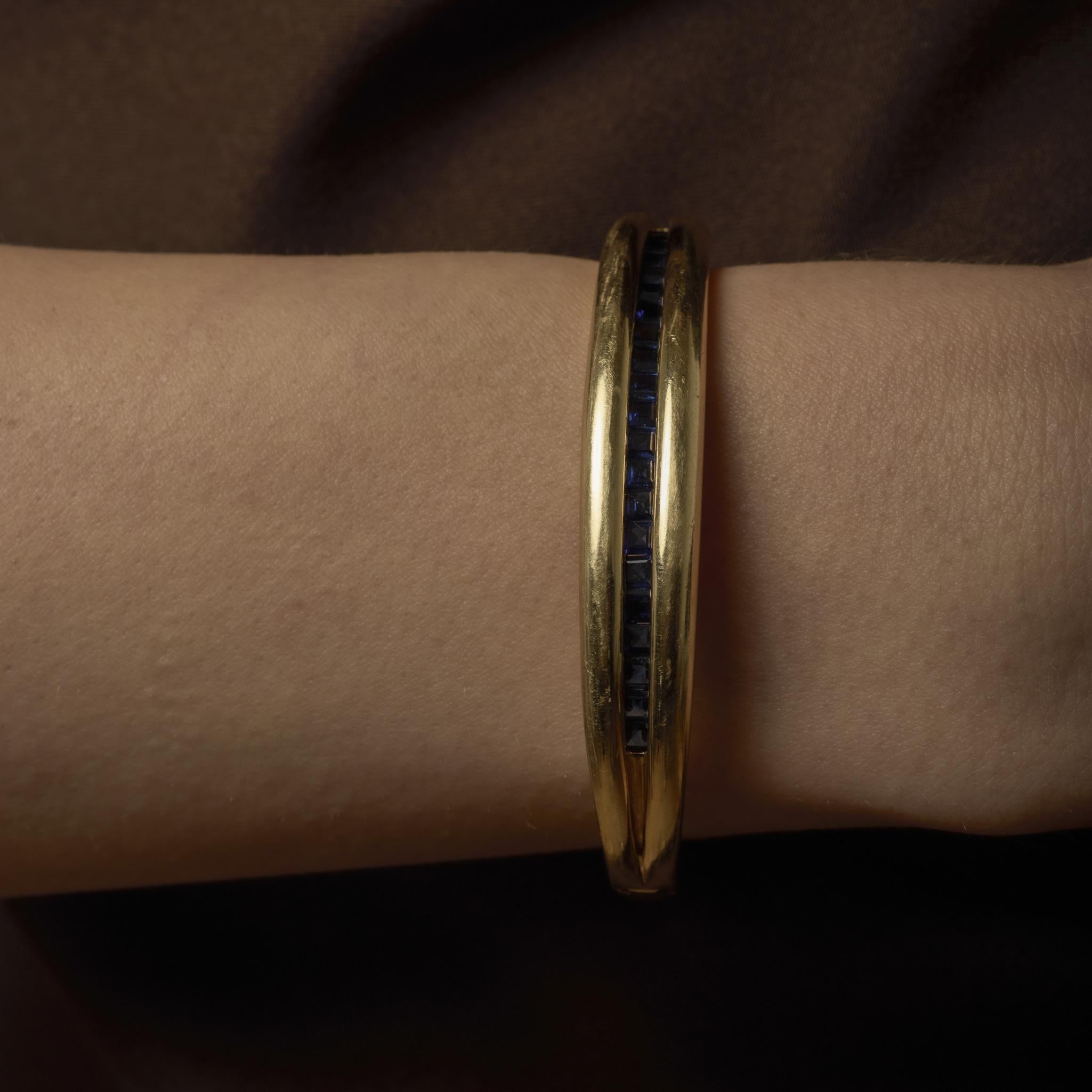 By Vintage 2.50 carat saphir 14k or jaune bangle Pour femmes en vente