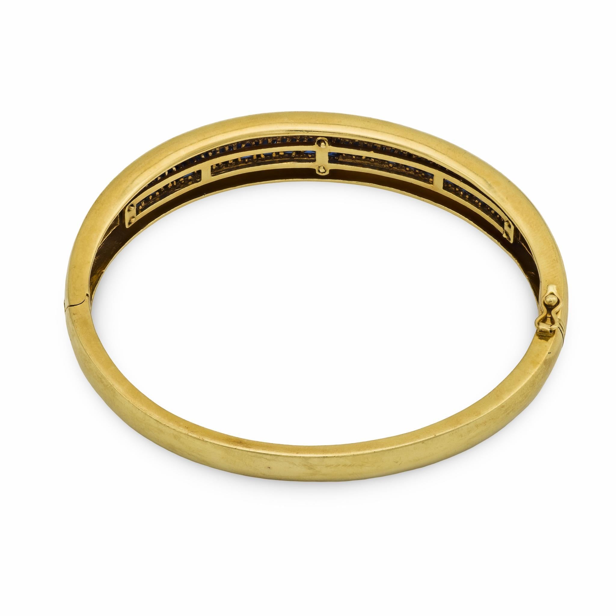 By Vintage 2.50 carat saphir 14k or jaune bangle en vente 1