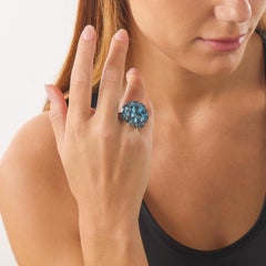 Vintage 25.00 carat blue topaz 18k gold cocktail ring
