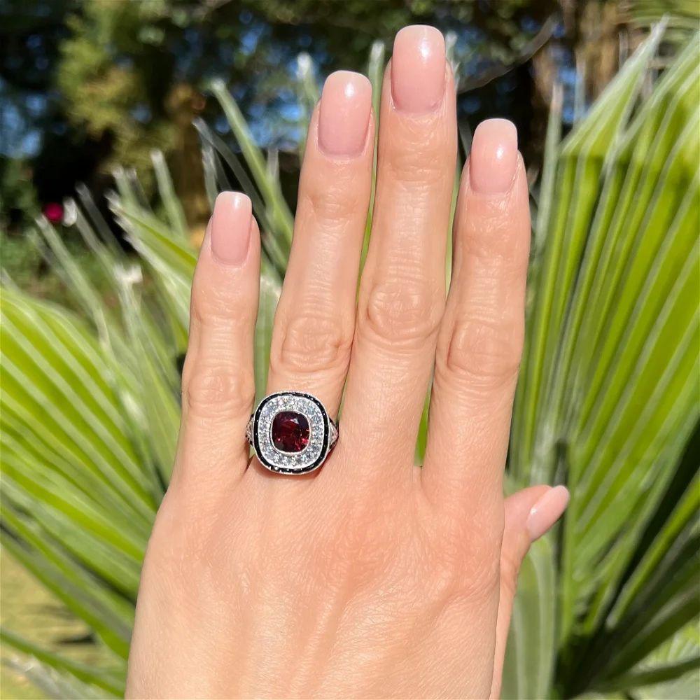 Modern Vintage 2.51 Carat GIA NO HEAT Red Spinel Diamond Onyx Platinum Cocktail Ring For Sale
