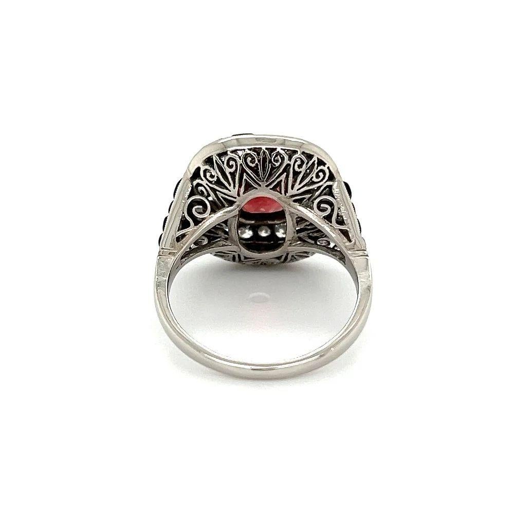 Vintage 2.51 Carat GIA NO HEAT Red Spinel Diamond Onyx Platinum Cocktail Ring In Excellent Condition For Sale In Montreal, QC