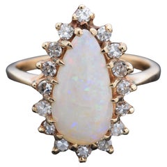 Vintage 2.54 Ct Opal & 0.48 TCW Diamond Yellow Gold Cocktail Ring Size 7