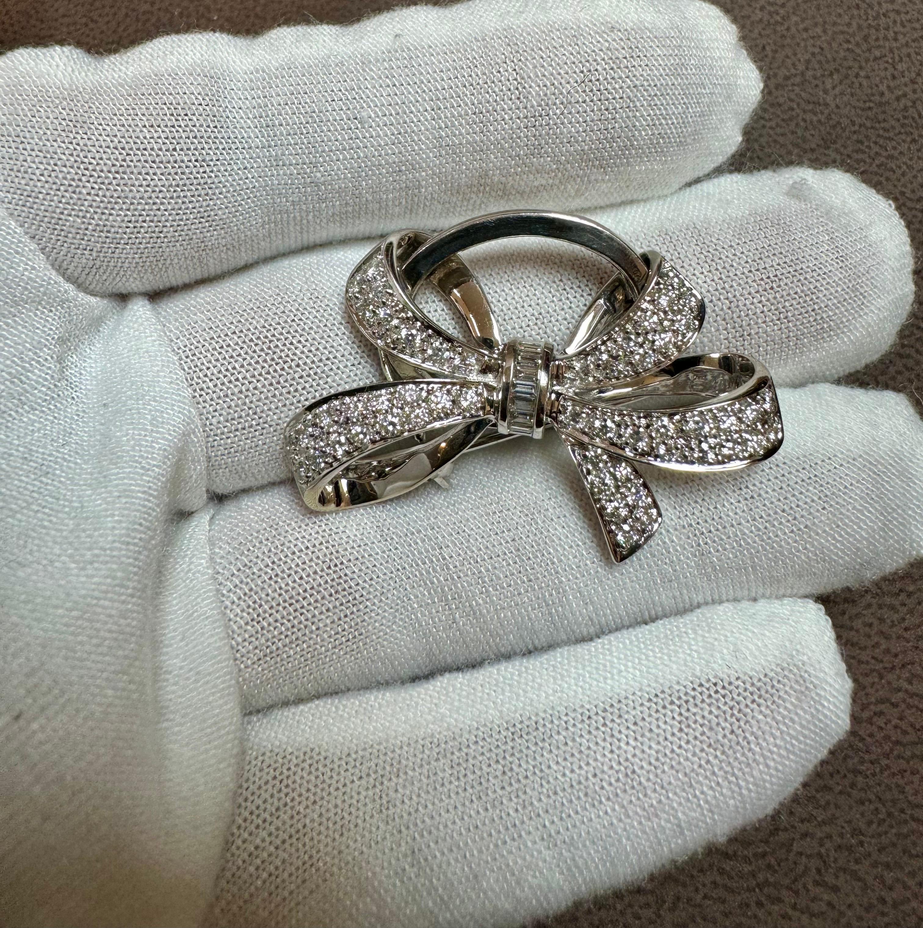Vintage 2.55 Ct Diamond Bow Brooch Pin /Pendant in 18 K White Gold For Sale 4