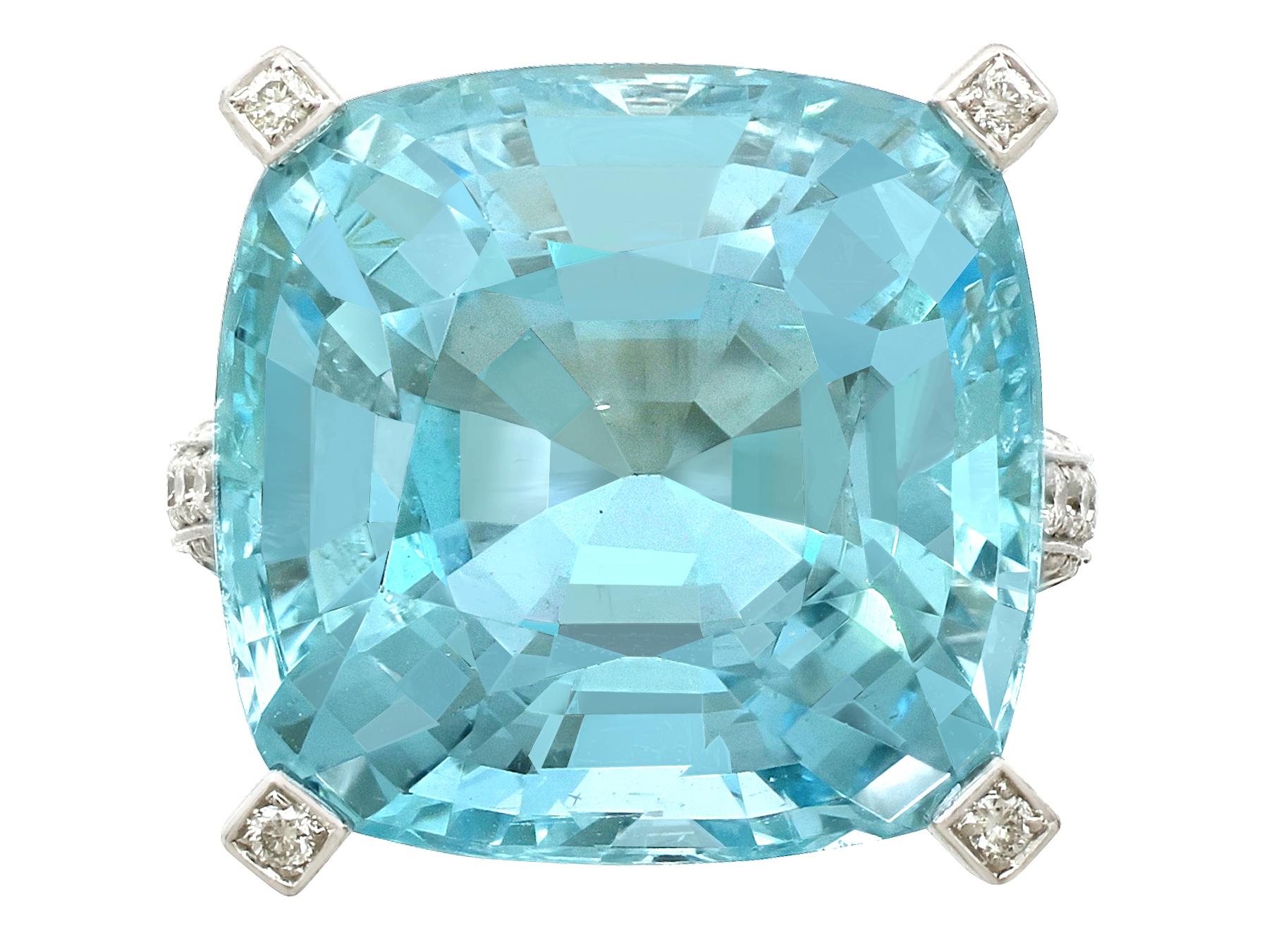 25.61 Carat Aquamarine and 3.02 Carat Diamond White Gold Cocktail Ring In Excellent Condition In Jesmond, Newcastle Upon Tyne