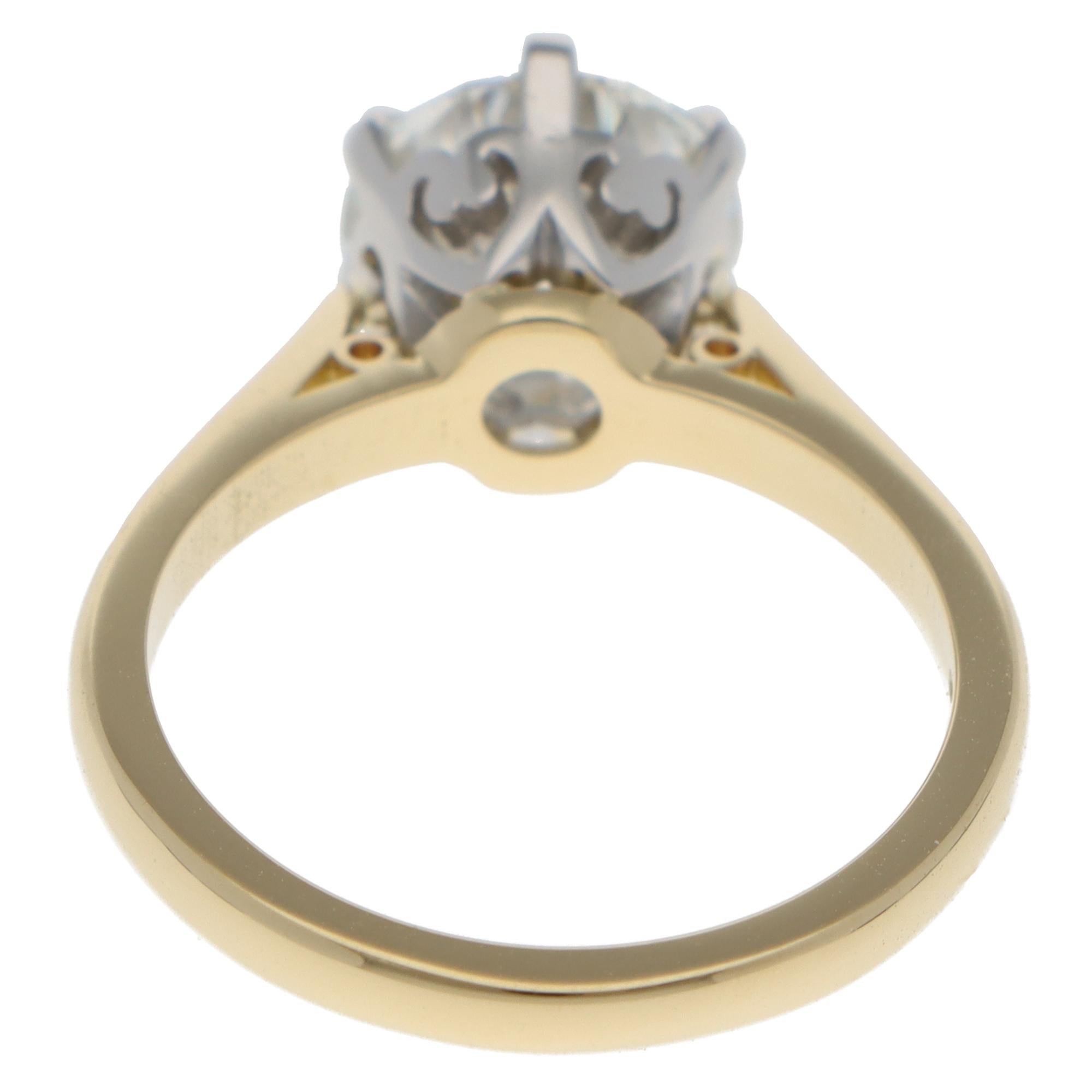 Anillo solitario de diamante certificado vintage de 2,59 ct en Excelente estado para la venta en London, GB