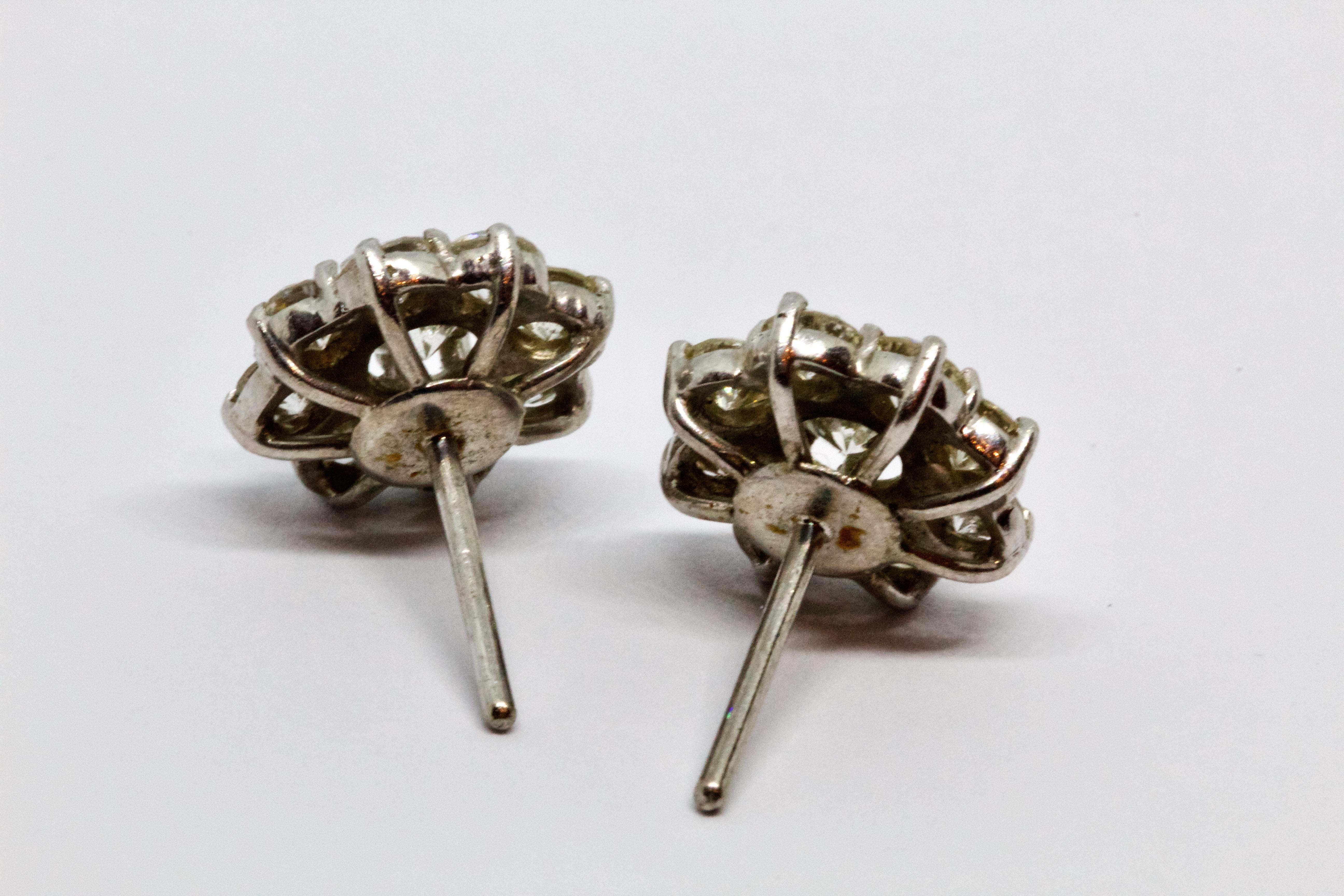 Vintage 2.6 Carat Diamond White Gold Flower Stud Earrings In Excellent Condition In Chipping Campden, GB