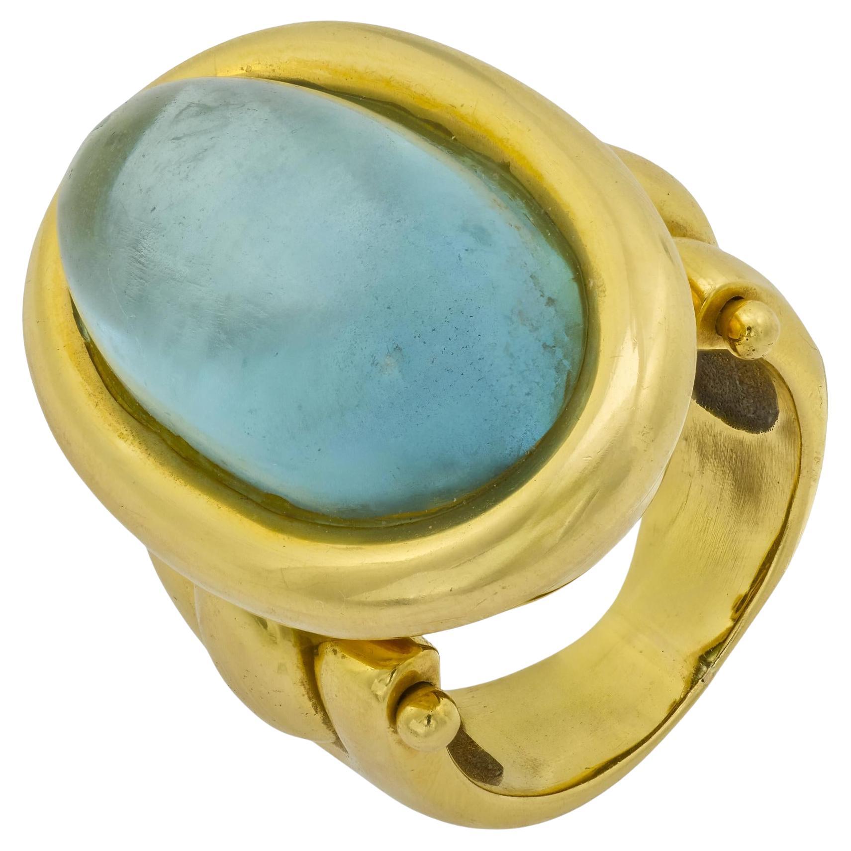 Anello cocktail vintage in oro giallo 18k con acquamarina taglio cabochon da 26,00 carati