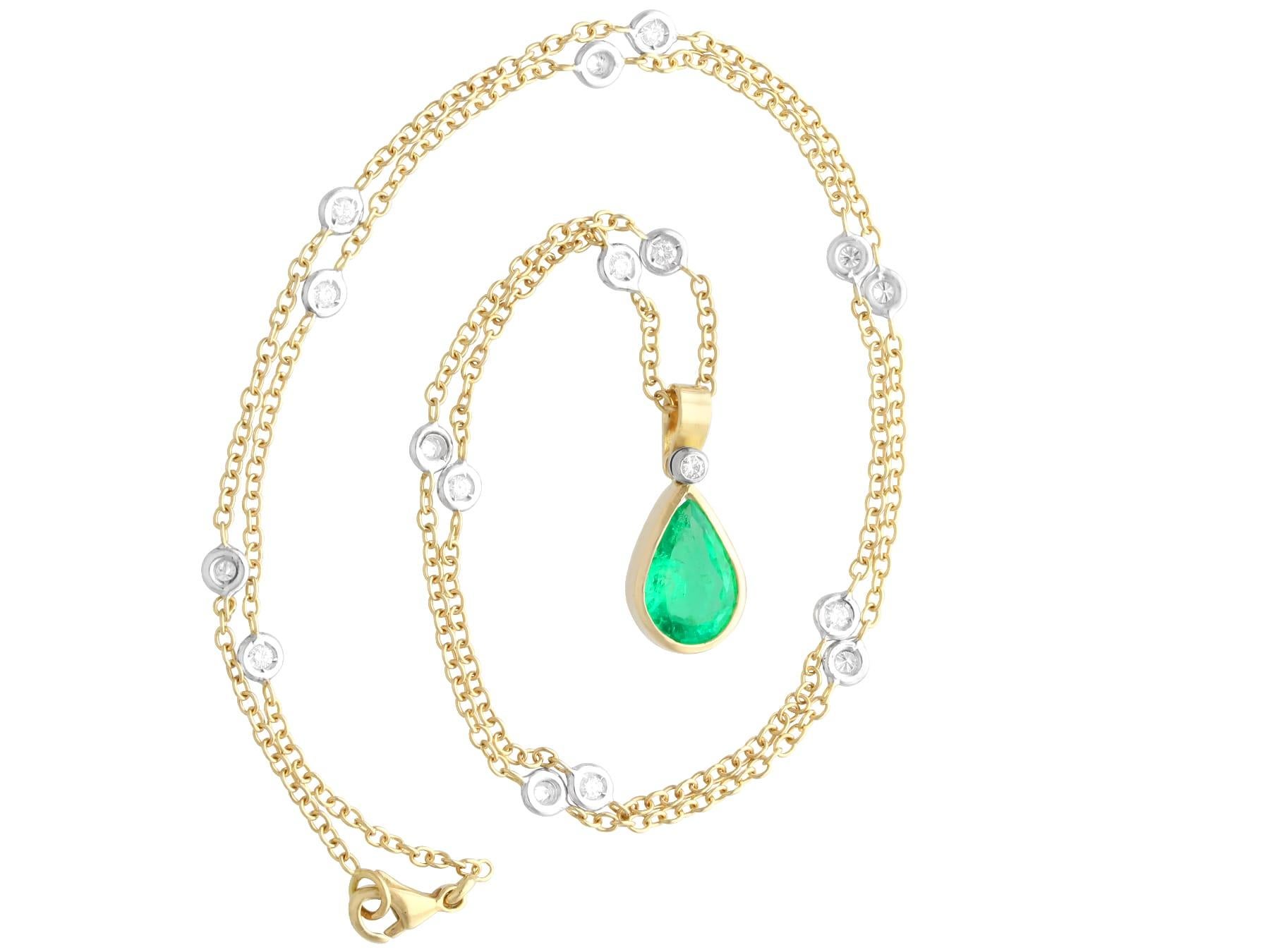 Vintage 2.60 Carat Emerald and 0.69 Carat Diamond, 18k Yellow Gold Pendant In Good Condition For Sale In Jesmond, Newcastle Upon Tyne