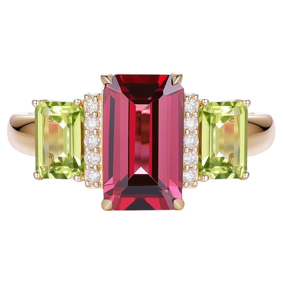 Vintage 2.61Ct Garnet Peridot Diamond Ring in 14 Karat Yellow Gold