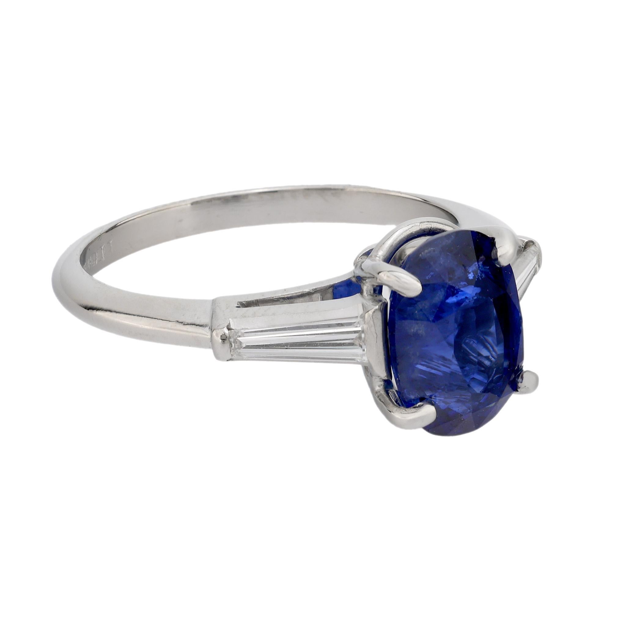 Moderno Anello vintage in platino con zaffiro e diamante da 2,62 carati in vendita