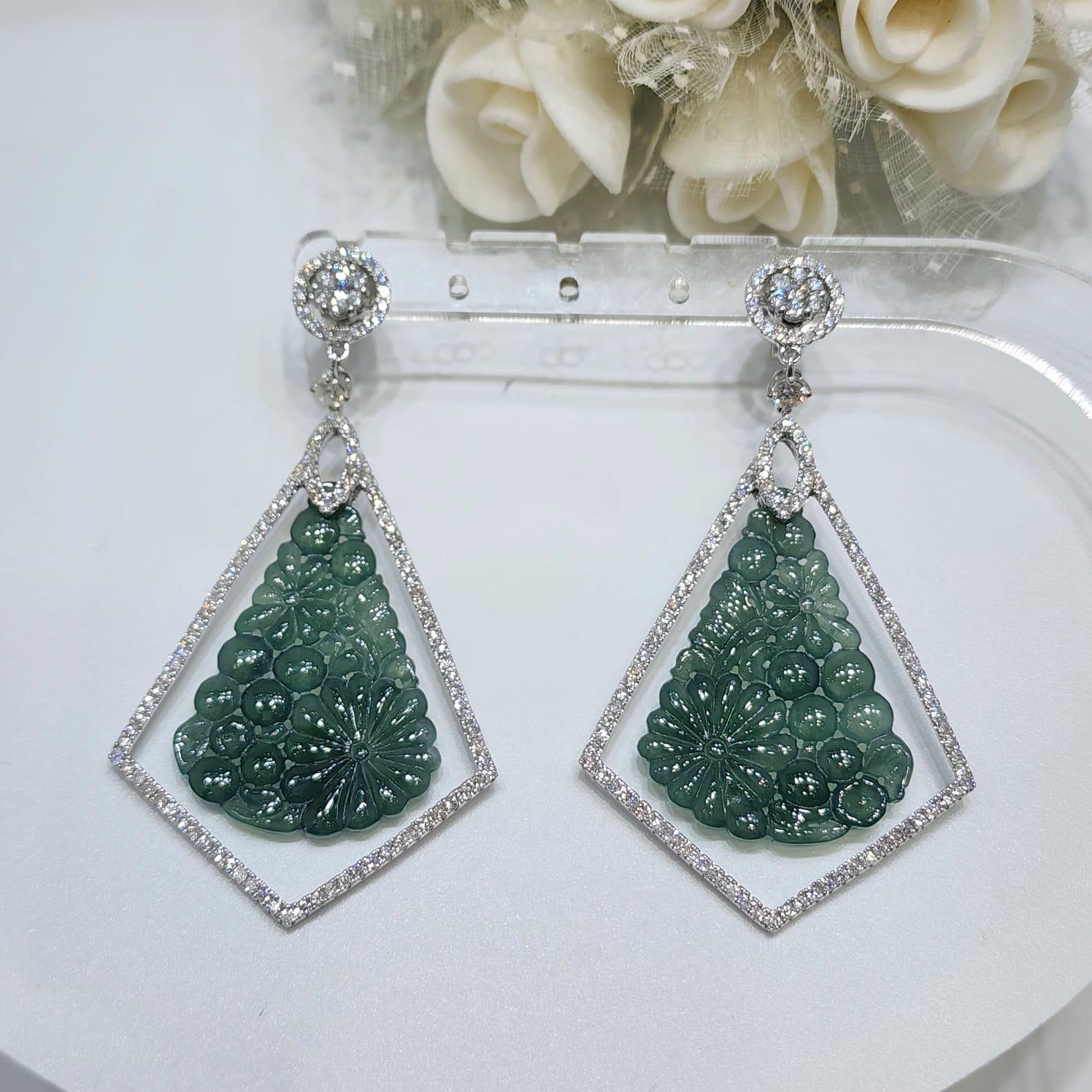 Vintage 26.3ct Jadeite Diamond Drop Earrings in 18 Karat White Gold For Sale 2