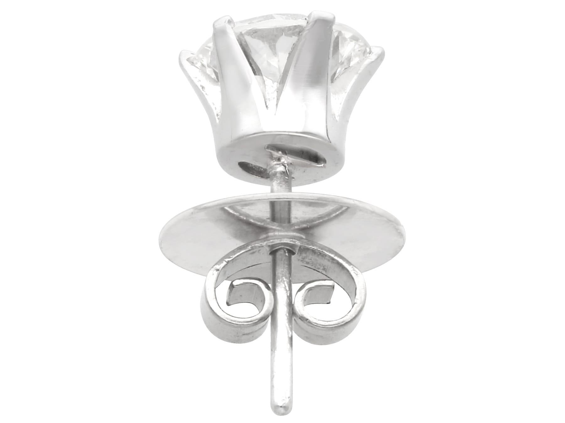 Women's or Men's Vintage 2.65Ct Diamond and Platinum Stud Earrings Circa 1980