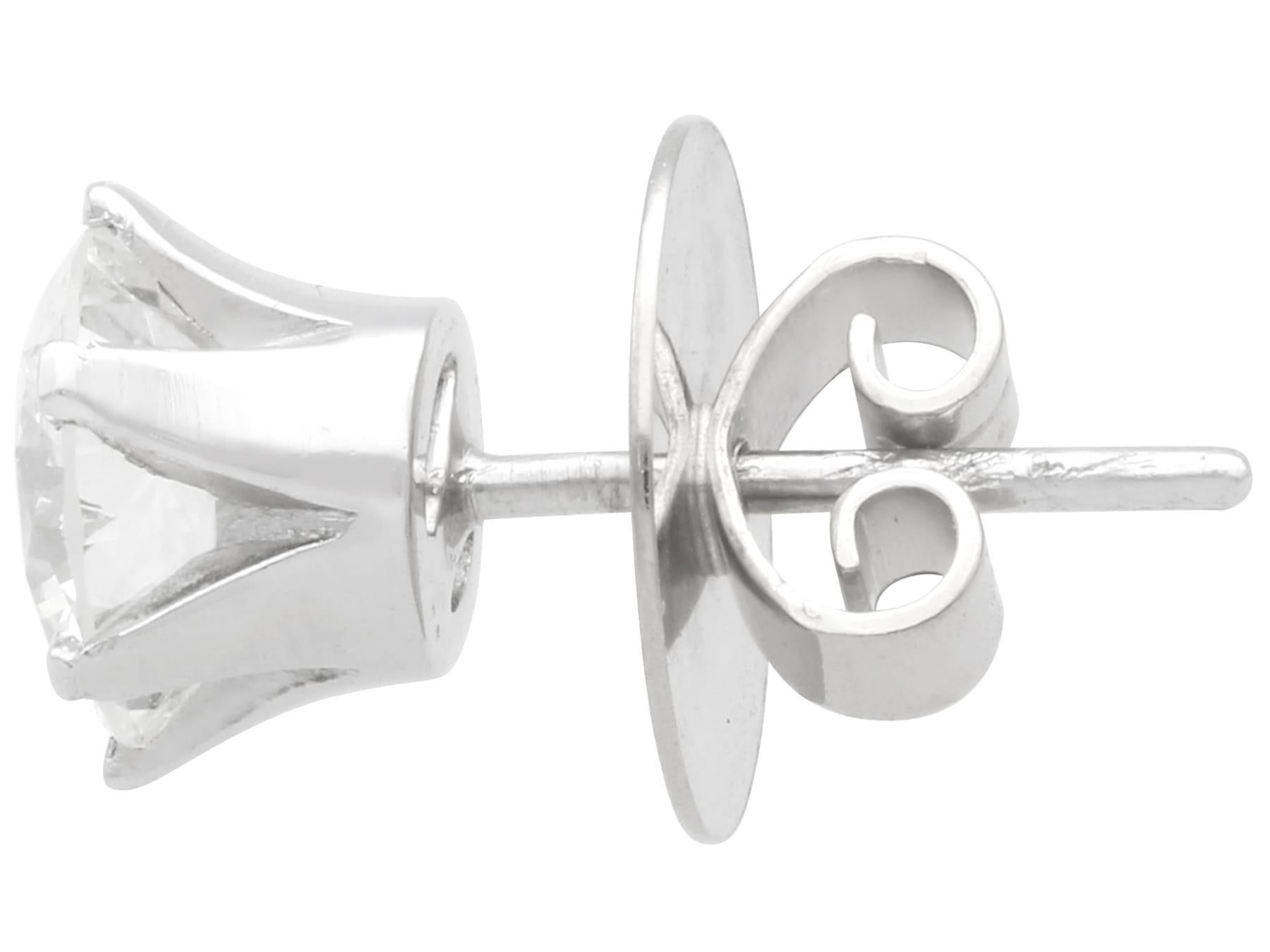 Vintage 2.65Ct Diamond and Platinum Stud Earrings Circa 1980 1