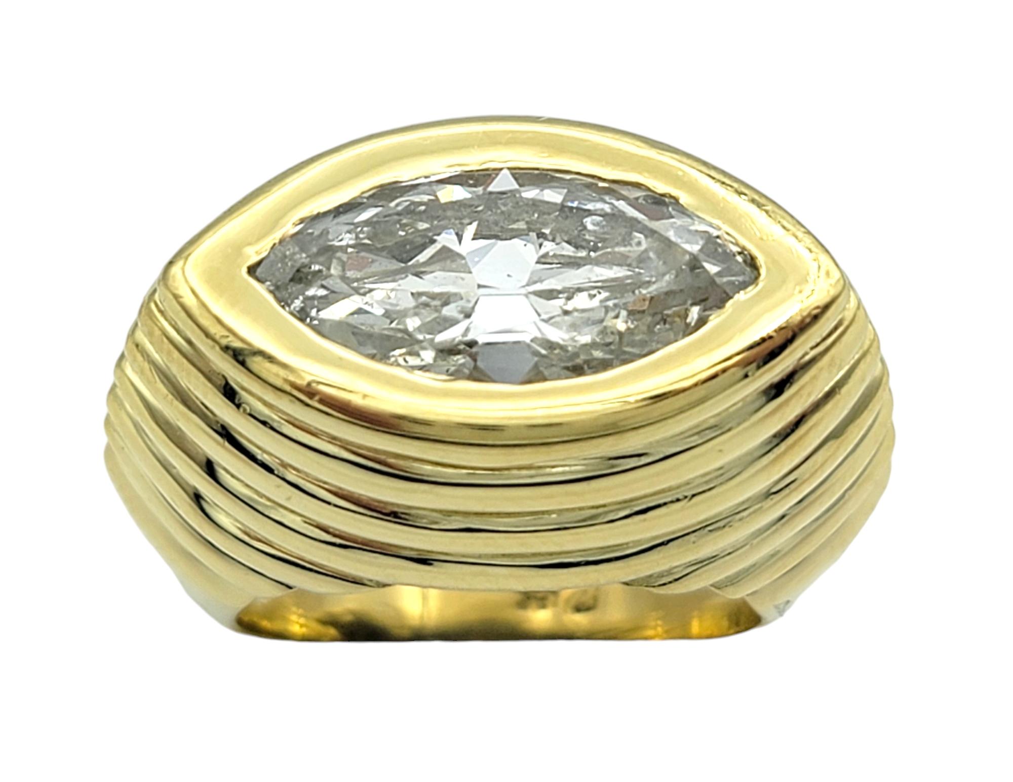 Taglio marquise Anello da cocktail impilato con diamanti taglio marquise da 2,66 carati vintage in oro 18 carati in vendita