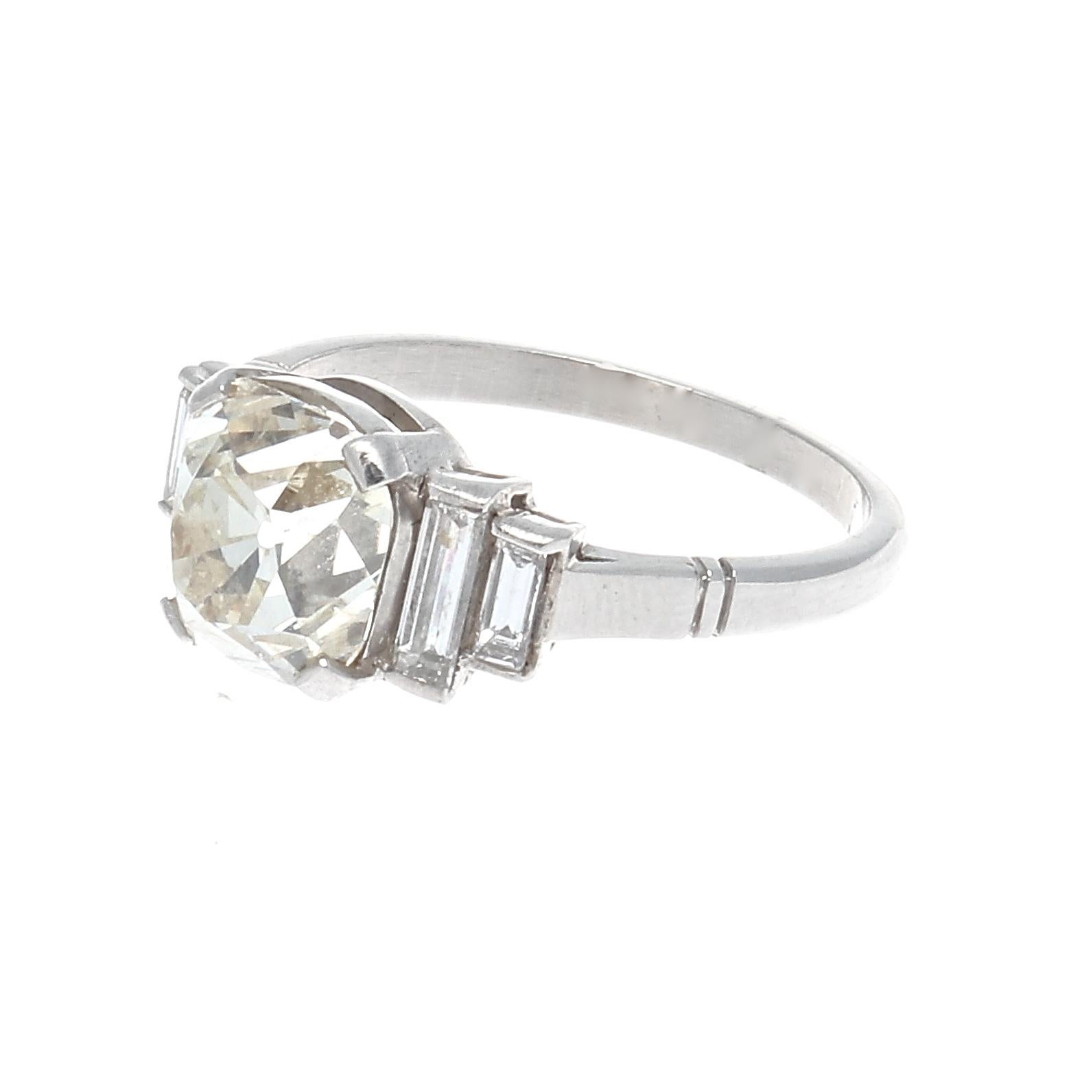 Art Deco Vintage 2.67 Carat Old Mine Cut Diamond Platinum Engagement Ring