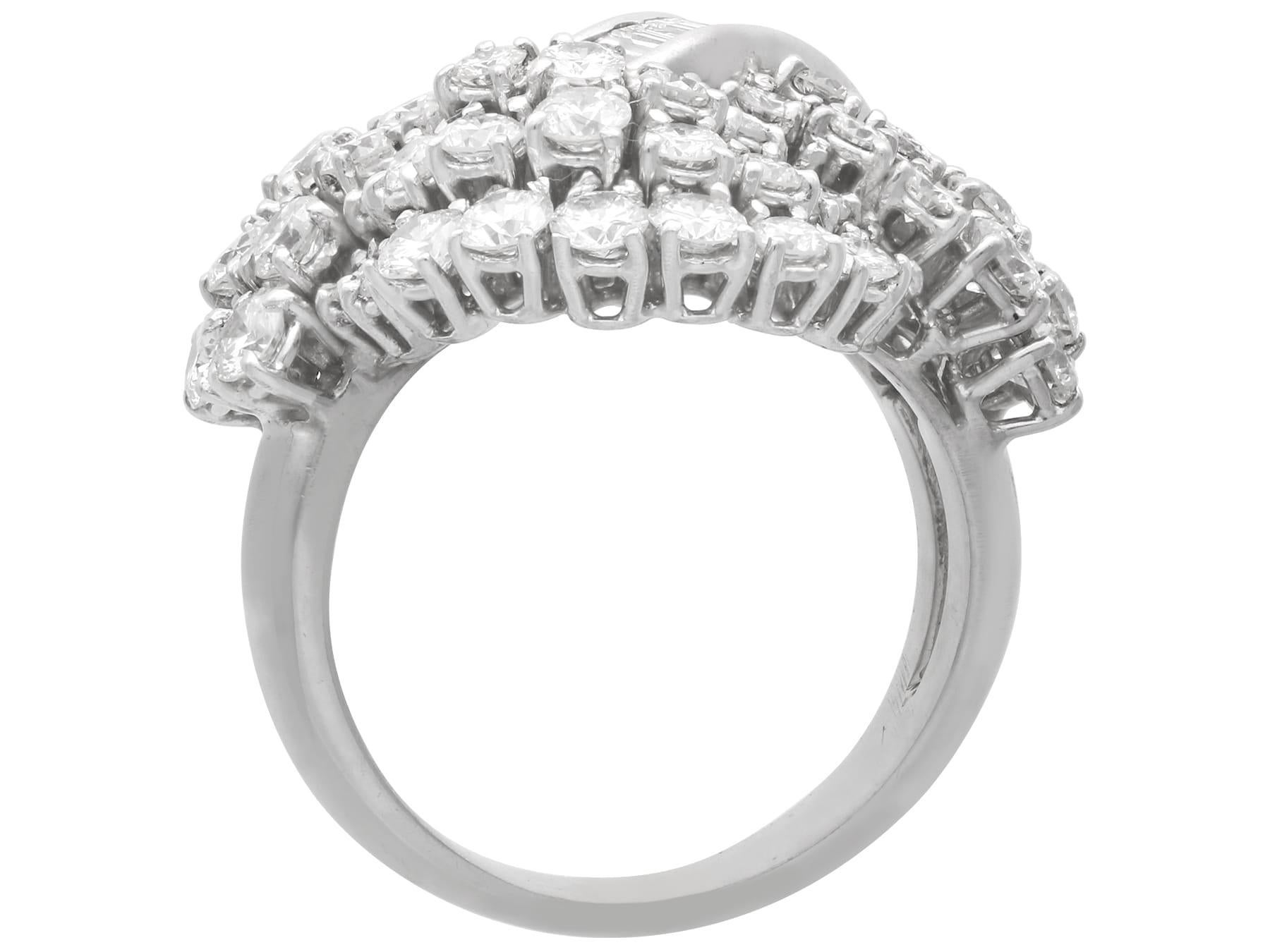 Vintage 26.98 Carat Diamond and 18k White Gold Jewellery Set Circa 1990 For Sale 5