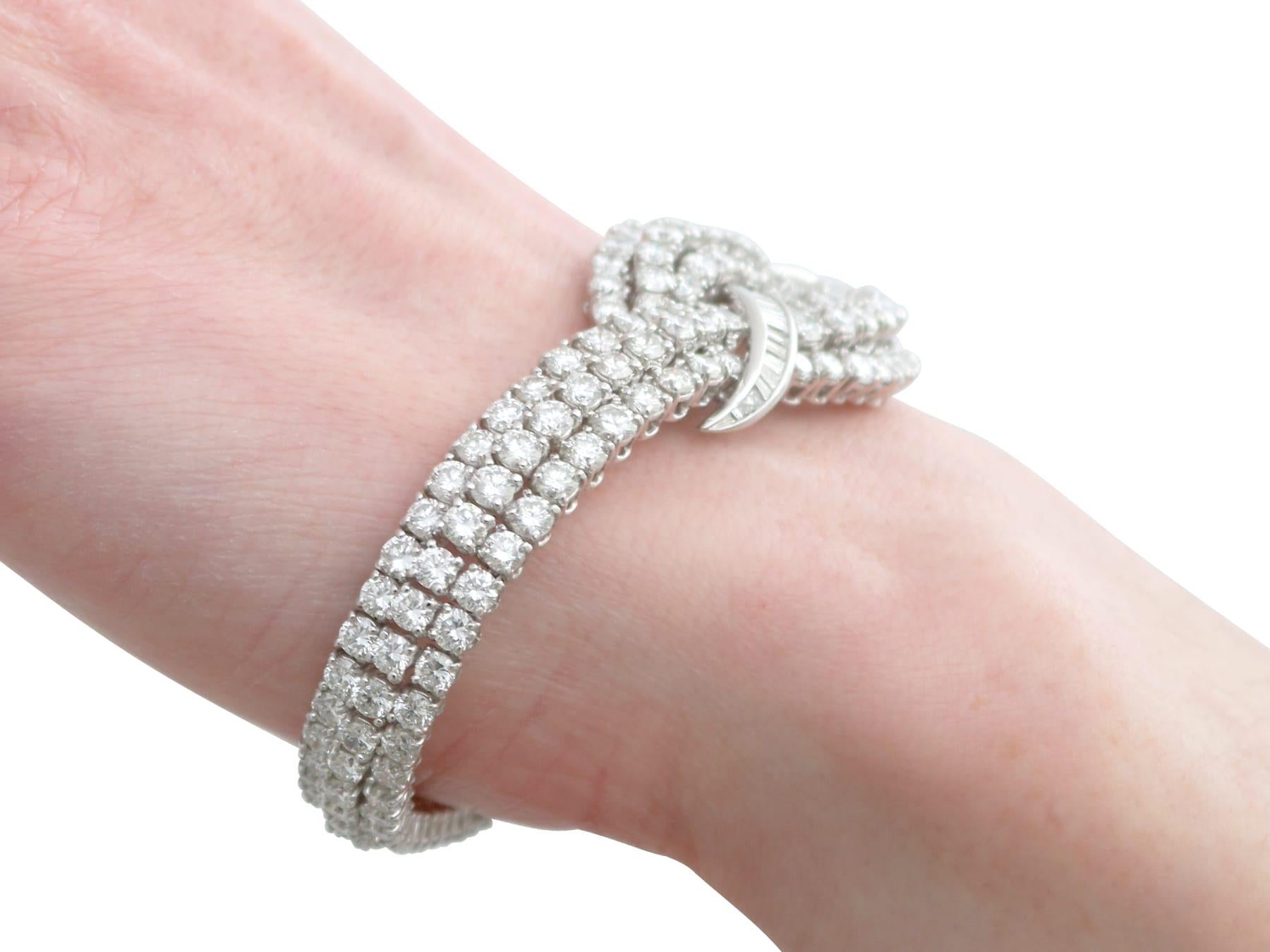 Vintage 26.98 Carat Diamond and 18k White Gold Jewellery Set Circa 1990 For Sale 15