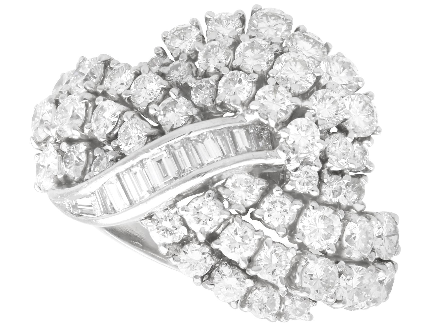 Vintage 26.98 Carat Diamond and 18k White Gold Jewellery Set Circa 1990 For Sale 2