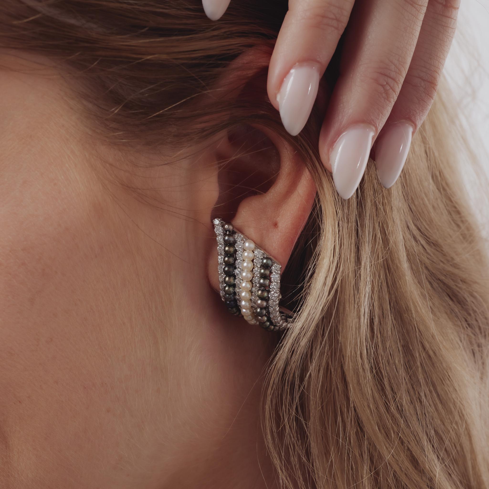 Pendientes vintage de oro blanco de 18 quilates con perlas de dos tonos y diamantes de 2,70 quilates Corte brillante en venta