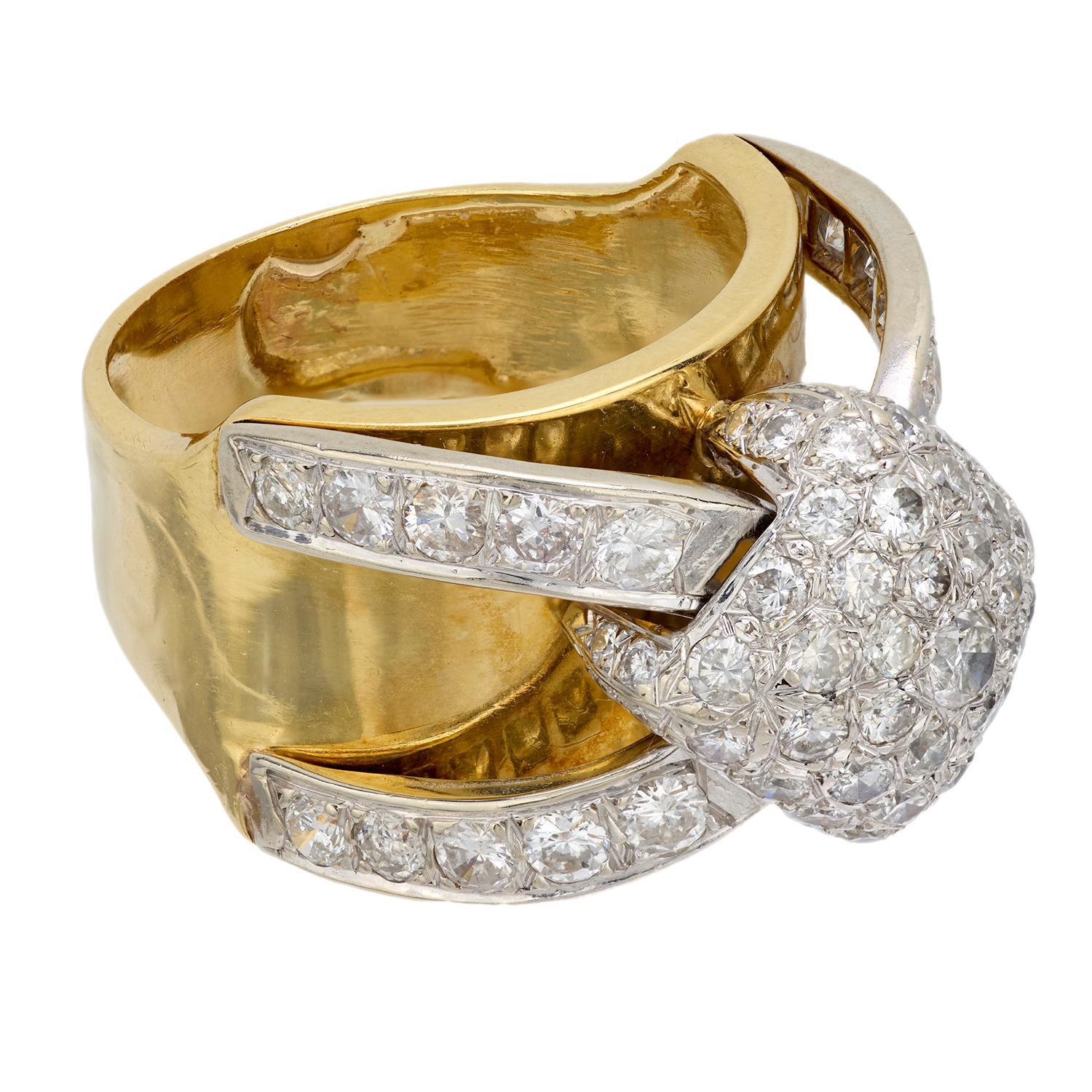 Vintage 2.70 carat total weight diamond 18k yellow gold cocktail ring In Good Condition For Sale In Beverly Hills, CA
