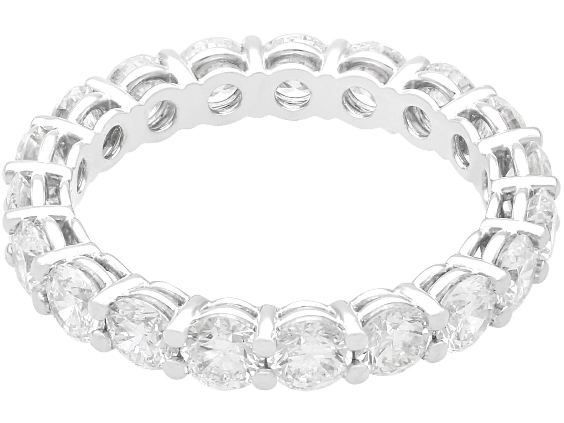 Women's or Men's Vintage 2.73Ct Diamond and Platinum Full Eternity Ring Circa 1990 For Sale