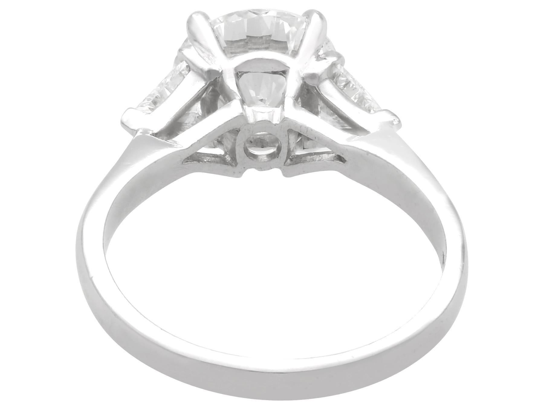 Bague solitaire vintage en platine et diamants de 2,74 carats, c. 1950 en vente 2