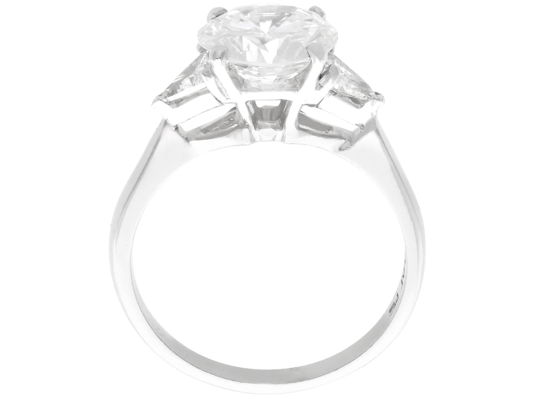 Bague solitaire vintage en platine et diamants de 2,74 carats, c. 1950 en vente 3