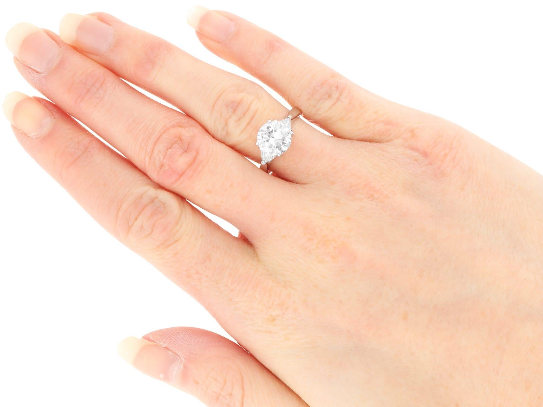 Bague solitaire vintage en platine et diamants de 2,74 carats, c. 1950 en vente 4