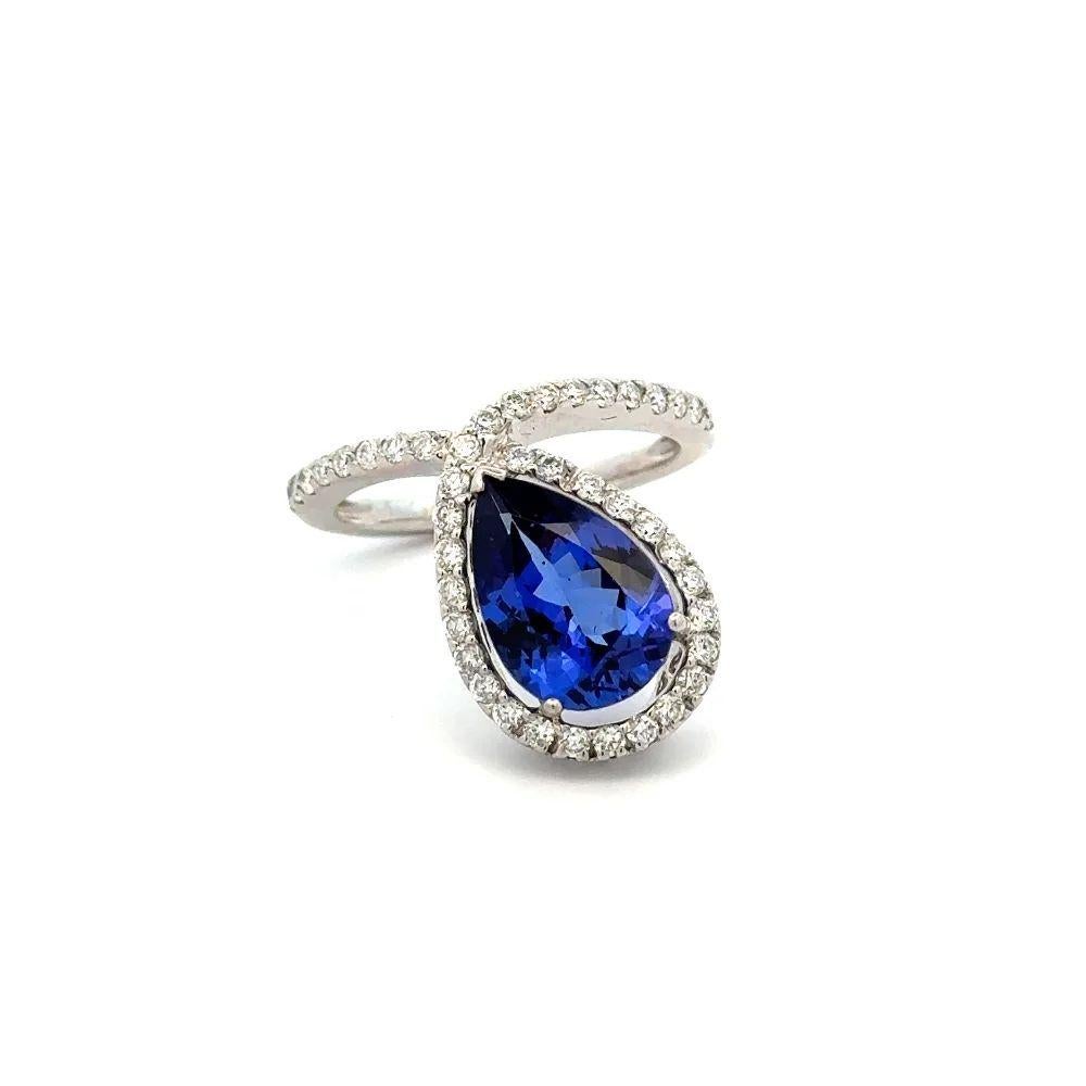 Pear Cut Vintage 2.75 Carat Pear Tanzanite and RBC Diamond Gold Statement Ring For Sale