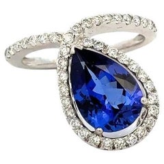 Vintage 2.75 Carat Pear Tanzanite and RBC Diamond Gold Statement Ring