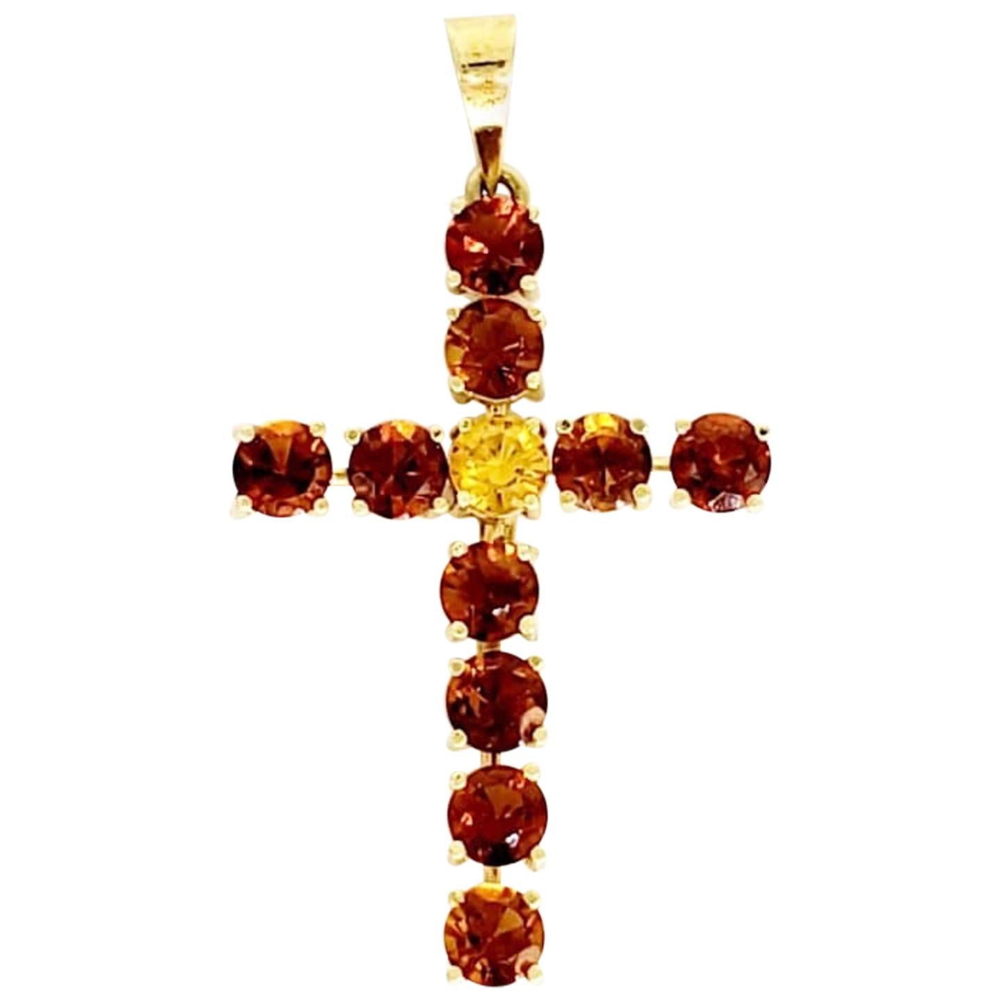 Vintage 2.75 Carat Topaz Gemstones 18 Karat Gold Cross Pendant