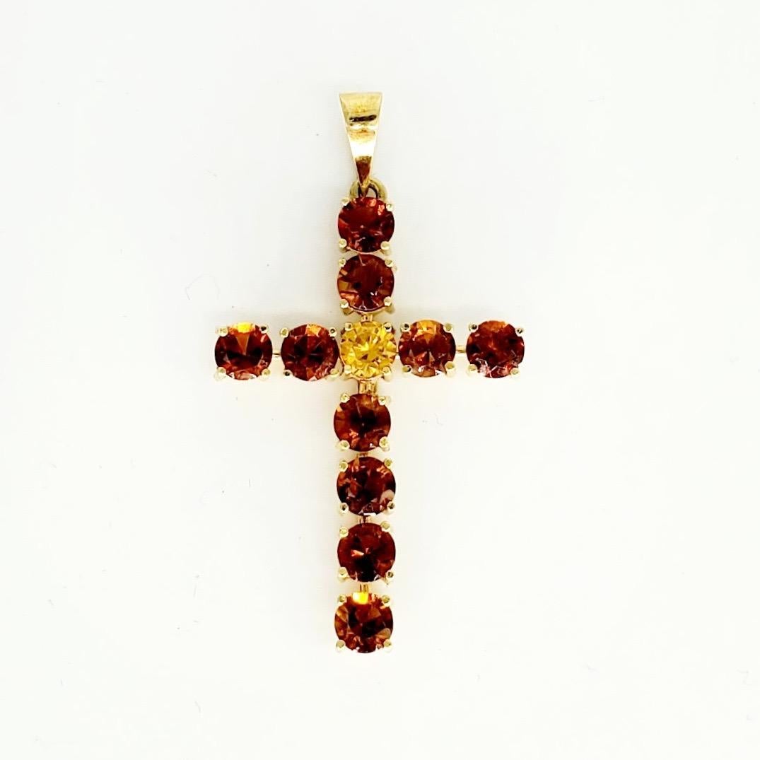 Vintage 2.75 Carat Topaz Gemstones 18k Gold Cross Pendant. The pendant measures 1.5”x1” and weights approx 2.8 grams 18k solid gold. The stones are Topaz and genuine.