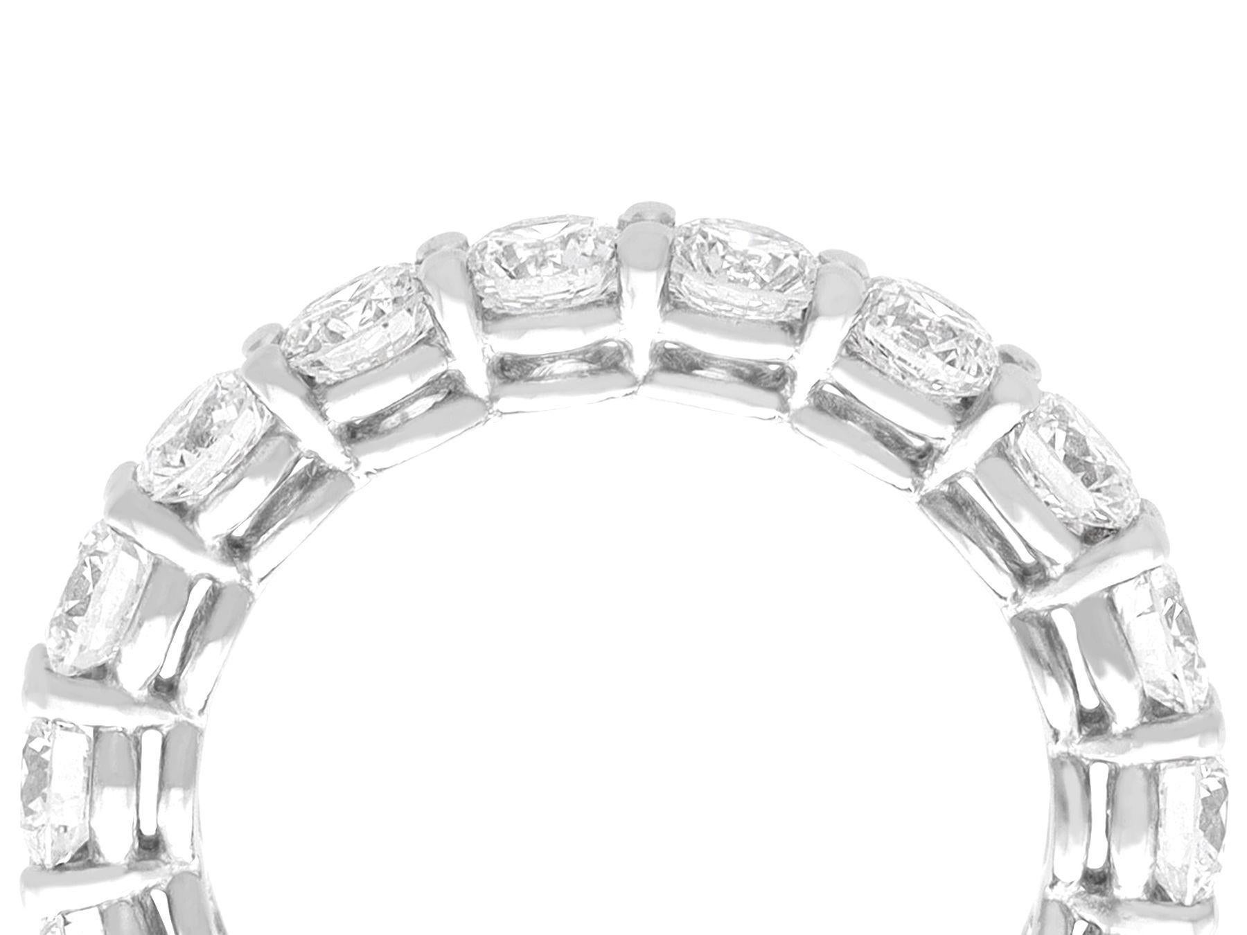 A stunning, fine and impressive vintage 1980s 2.77 carat diamond and platinum full eternity ring; part of our diverse diamond jewelry and estate jewelry collections.

This stunning, fine and impressive vintage diamond eternity ring has been crafted
