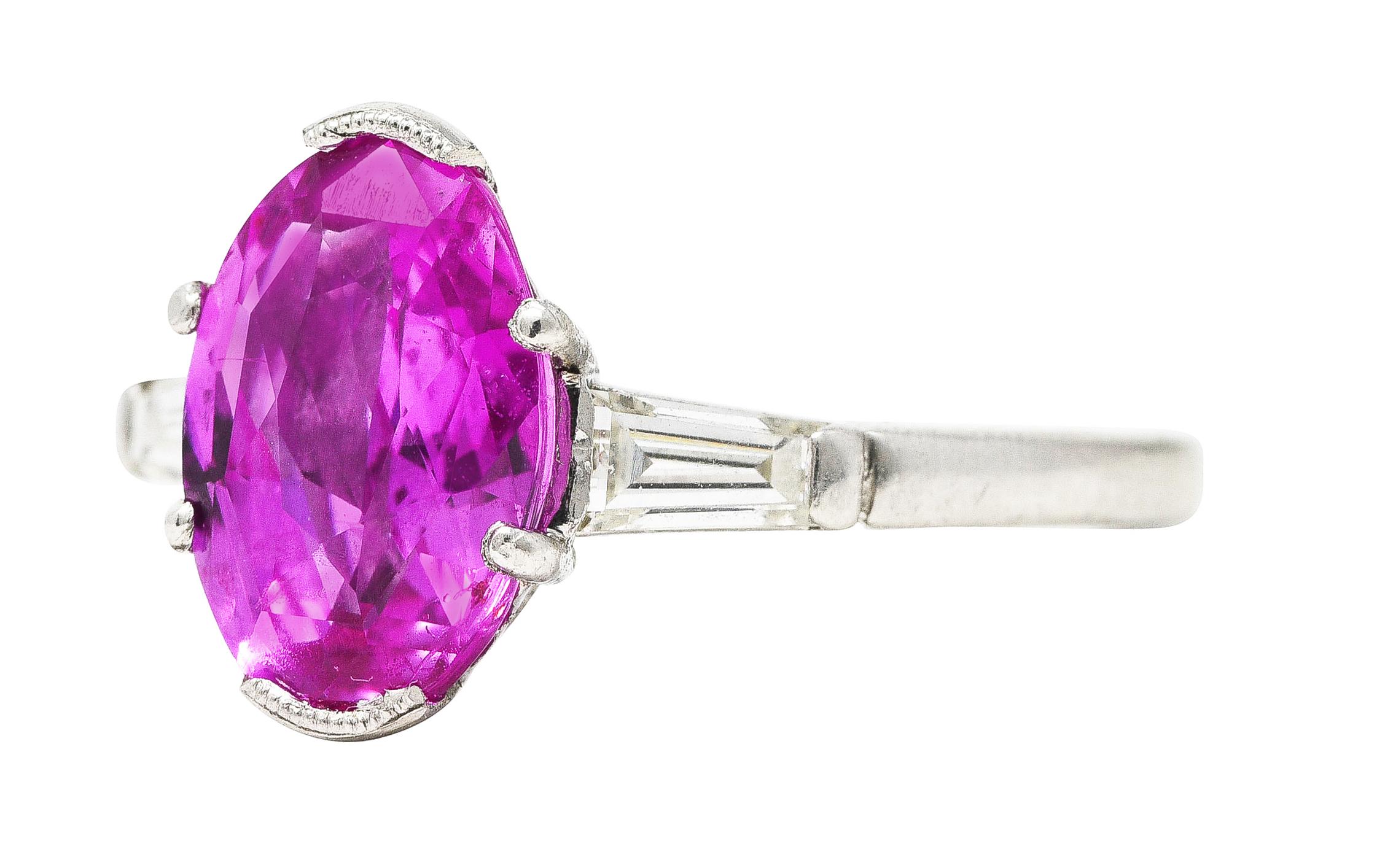 Women's or Men's Vintage 2.83 Carats No Heat Pink Sapphire Diamond Platinum Gemstone Ring GIA For Sale