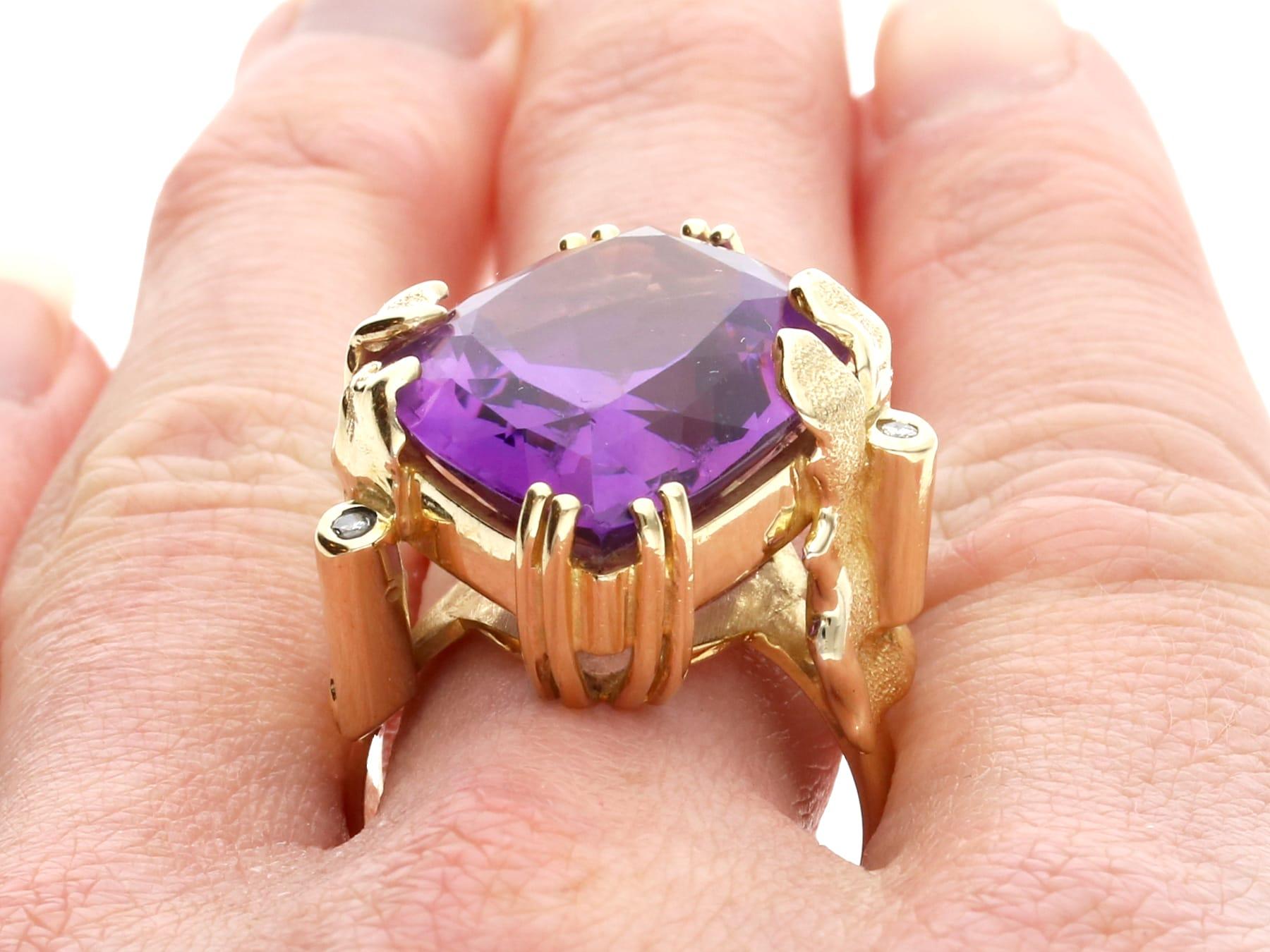 Vintage 28.83ct Amethyst and 0.06ct Diamond, 14k Yellow Gold Dress Ring For Sale 8