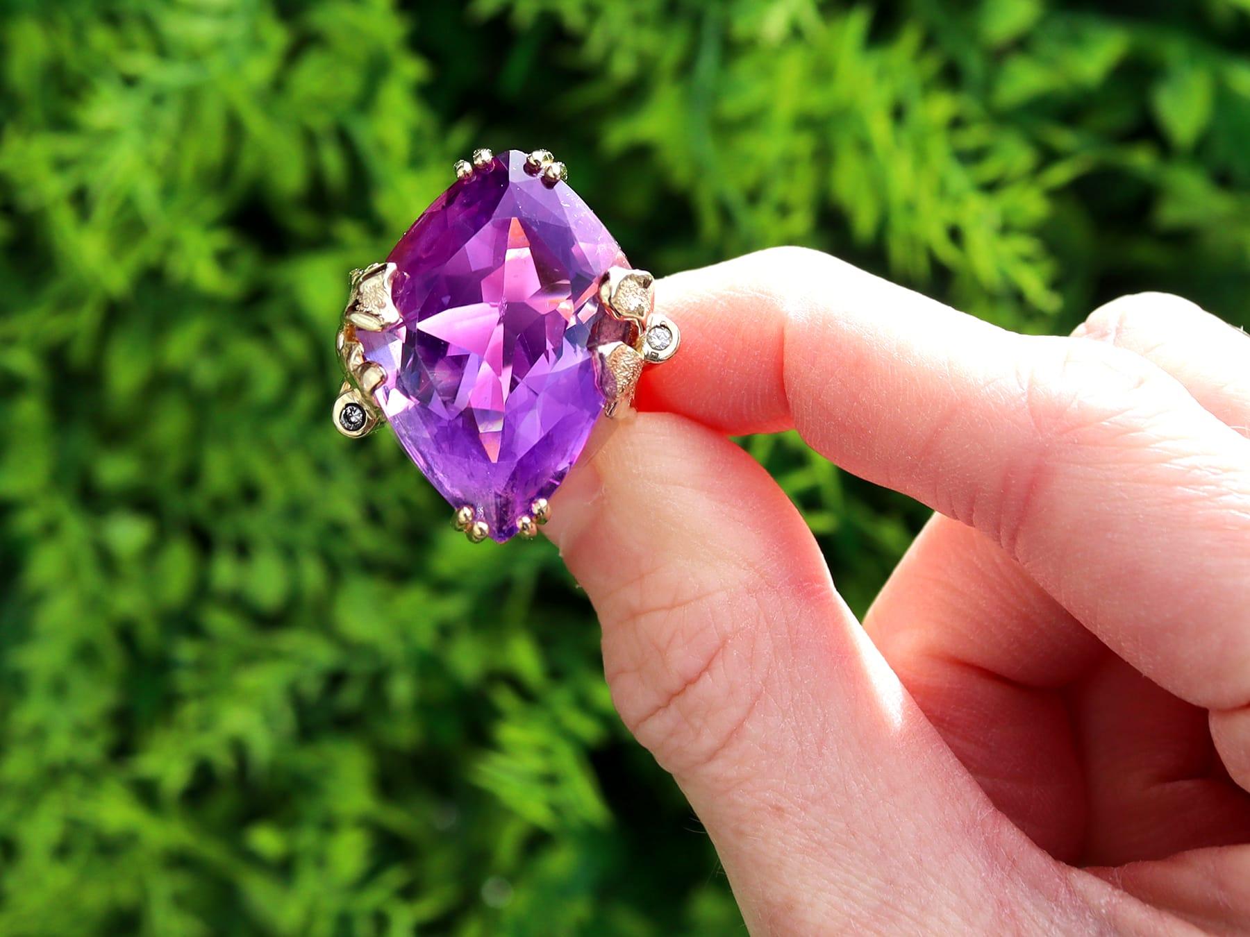 A stunning vintage large 28.83 carat amethyst and 0.06 carat diamond, 14 karat yellow gold dress ring; part of our diverse vintage amethyst jewellery collection.

This stunning, fine and impressive vintage amethyst ring has been crafted in 14k