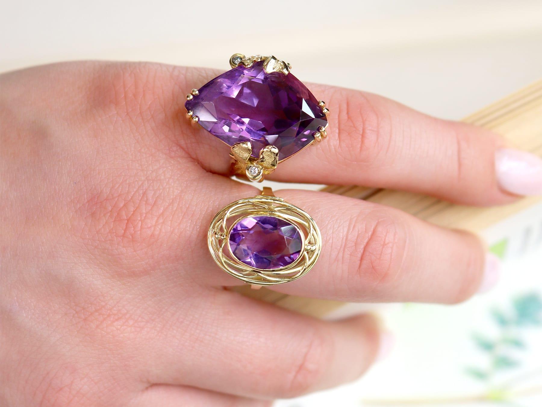 Vintage 28.83ct Amethyst and 0.06ct Diamond, 14k Yellow Gold Dress Ring In Excellent Condition For Sale In Jesmond, Newcastle Upon Tyne