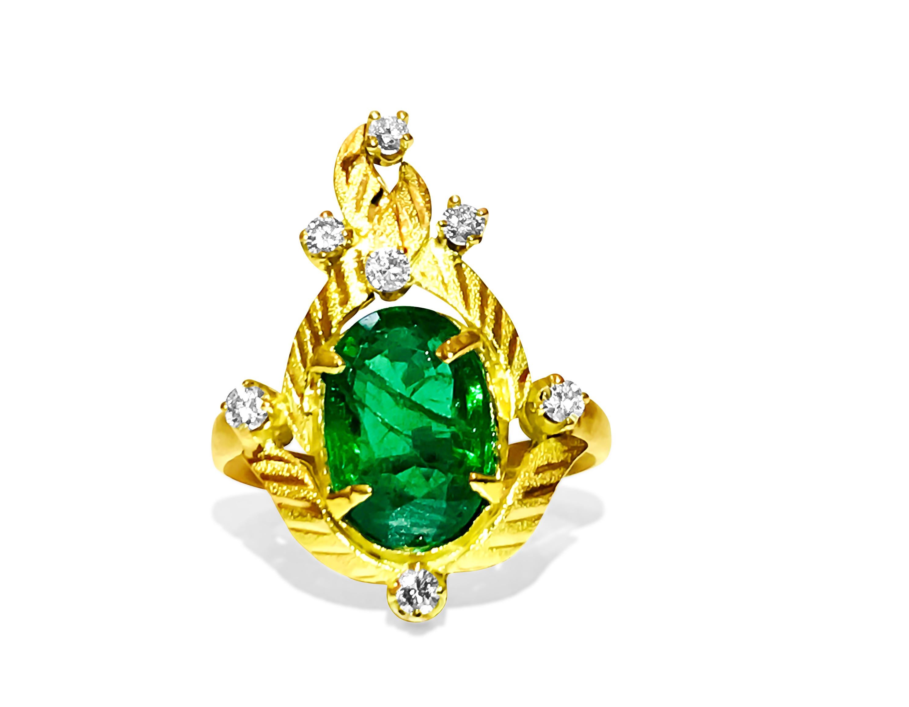 Oval Cut Vintage 2.89 Carat Emerald Diamond Cocktail Ring For Sale